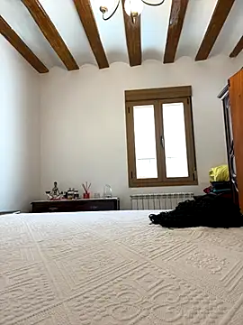 laarti online show from 10-20-25, 02:06