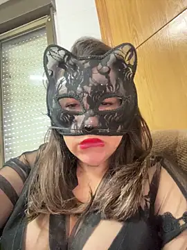 laarti online show from 12-22-25, 09:17