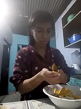 Ariell Kieran online show from 04-21-26, 01:18