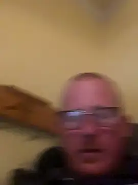 ClimbedCaelum online show from 10-25-25, 01:13