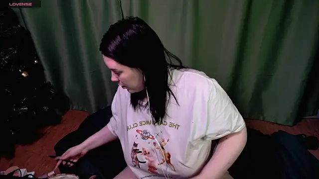 Snapshot of Viesicaa chatting on 03-09-25, 04:33 Viesicaa online show from 03-09-25, 04:33