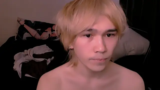 Snapshot of rennnuts chatting on 02-23-26, 12:57 rennnuts online show from 02-23-26, 12:57