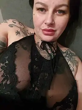 CannabisQueenn online show from 11-28-25, 07:49