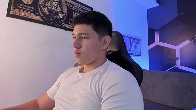 JamesCr  online show from 09-24-25, 02:59