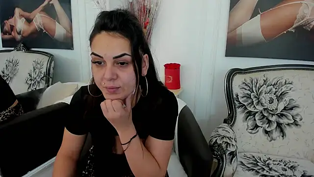 NicoleKatee online show from 10-16-25, 01:56