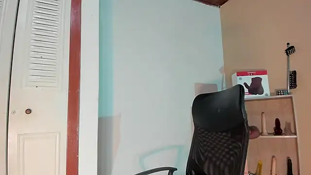 Violetta 0 online show from 11-12-25, 01:33