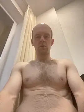 LynnAhNight online show from 11-12-25, 03:18