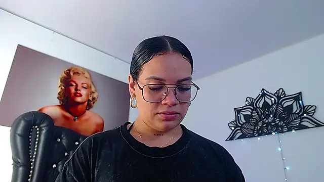 Taliana36 online show from 02-21-25, 01:11