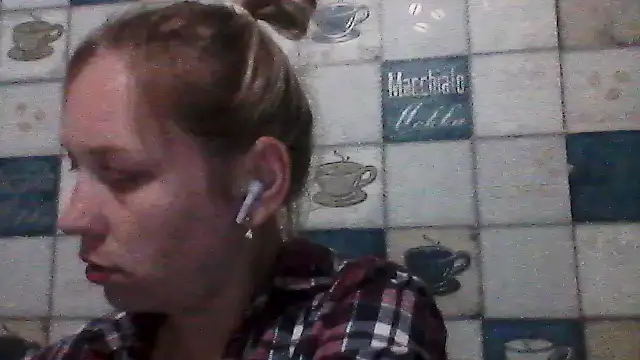 Snapshot of Anna_wey chatting on 07-04-26, 07:20 Anna wey online show from 07-04-26, 07:20