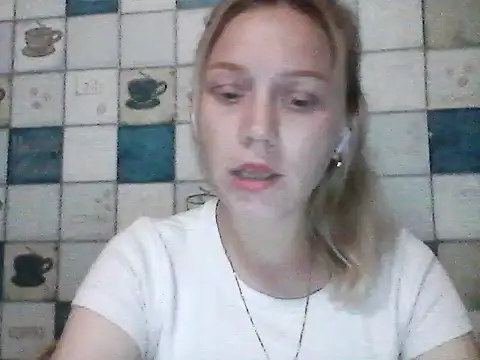 Snapshot of Anna_wey chatting on 07-18-26, 07:28 Anna wey online show from 07-18-26, 07:28
