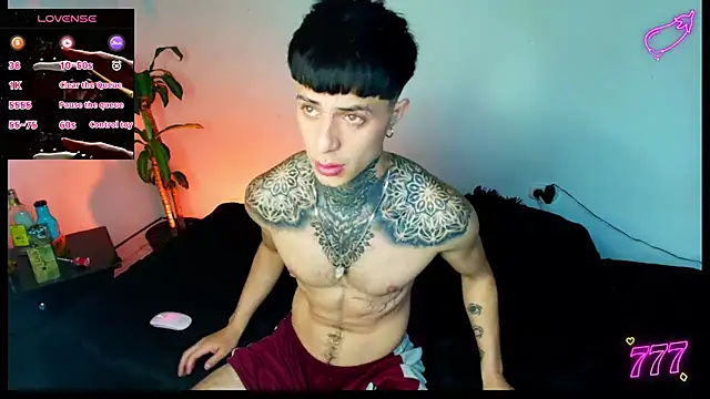 Snapshot of 7_Saturno_7 chatting on 07-12-26, 04:31 7 Saturno 7 online show from 07-12-26, 04:31