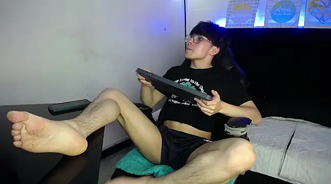 Snapshot of PepperTwink chatting on 02-08-25, 12:28 PepperTwink online show from 02-08-25, 12:28