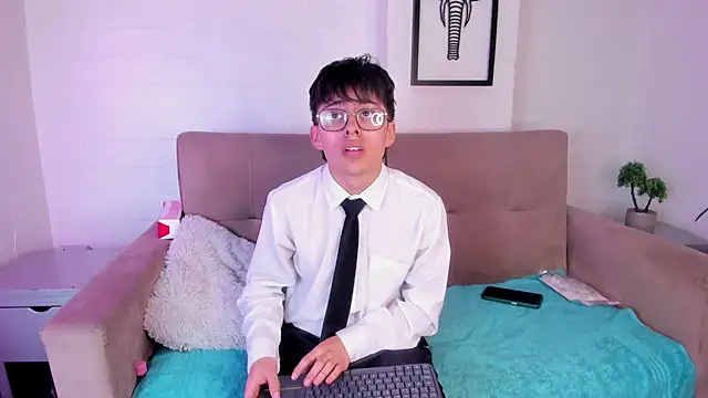 Snapshot of PepperTwink chatting on 02-27-25, 01:07 PepperTwink online show from 02-27-25, 01:07