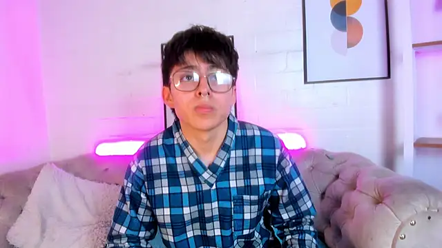 Snapshot of PepperTwink chatting on 03-14-25, 01:13 PepperTwink online show from 03-14-25, 01:13