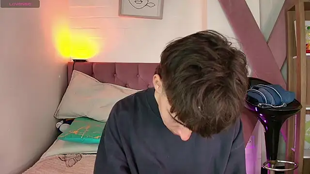 PepperTwink online show from 11-17-25, 04:46