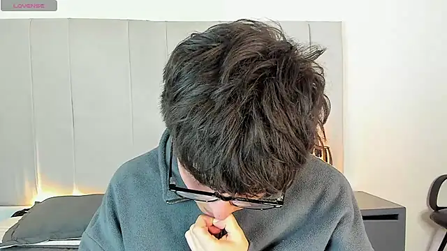 PepperTwink online show from 04-16-26, 04:08