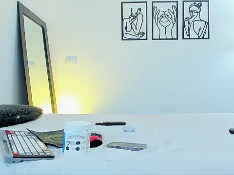 andrea cherryy online show from 03-16-26, 01:04