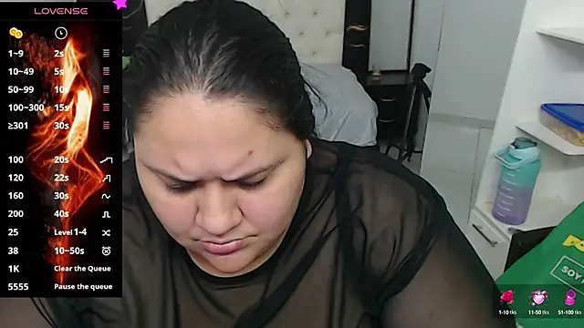 Snapshot of Aaliyah11 chatting on 10-09-25, 02:31 Aaliyah11 online show from 10-09-25, 02:31