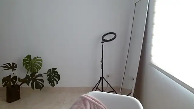 ggor4w33 online show from 02-02-25, 07:25