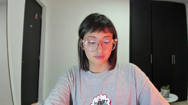 ggor4w33 online show from 10-11-25, 08:13