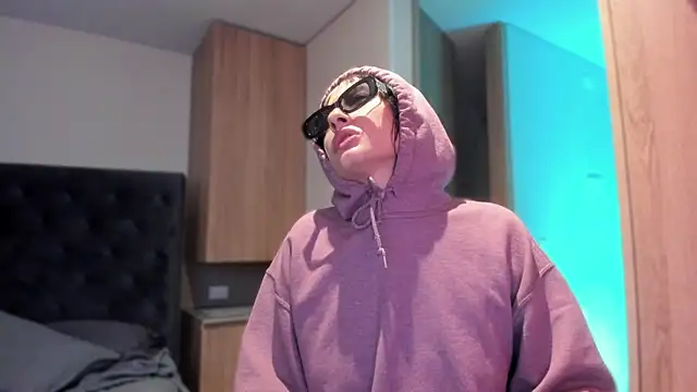 ggor4w33 online show from 03-31-26, 02:46