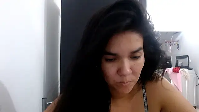 Snapshot of tezza_smith chatting on 07-20-26, 01:31 tezza smith online show from 07-20-26, 01:31