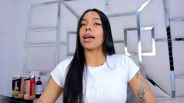 ZoeWan69 online show from 11-27-25, 11:34