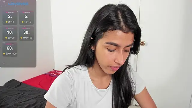 Snapshot of Mazikeen__18 chatting on 05-21-26, 01:40 Mazikeen 18 online show from 05-21-26, 01:40
