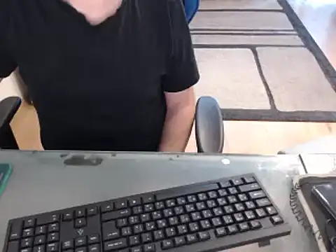 Snapshot of ruplumber chatting on 02-05-25, 06:56 ruplumber online show from 02-05-25, 06:56