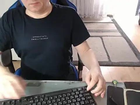 Snapshot of ruplumber chatting on 02-27-25, 09:32 ruplumber online show from 02-27-25, 09:32