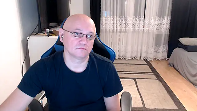 Snapshot of ruplumber chatting on 10-08-25, 05:32 ruplumber online show from 10-08-25, 05:32