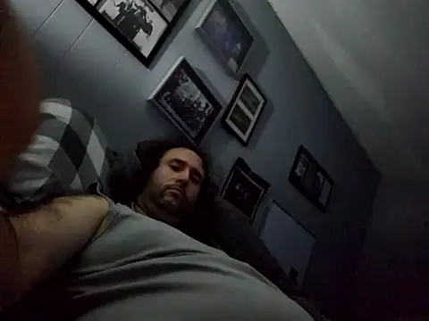 maddy060606 online show from 10-04-25, 08:12