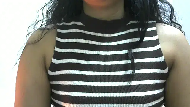 Snapshot of strip_misha chatting on 05-18-26, 01:06 strip misha online show from 05-18-26, 01:06