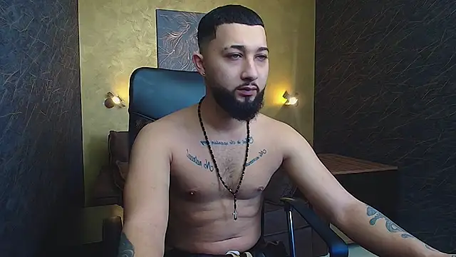 Snapshot of JaceZachary chatting on 02-20-25, 10:16 JaceZachary online show from 02-20-25, 10:16
