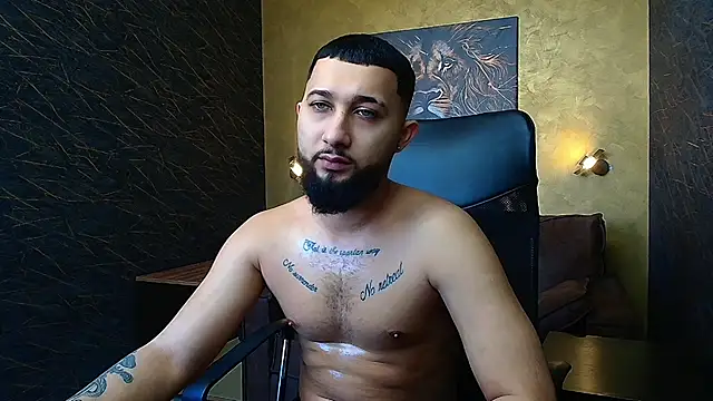 Snapshot of JaceZachary chatting on 02-22-25, 12:08 JaceZachary online show from 02-22-25, 12:08