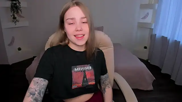 YourMegan online show from 04-13-26, 04:40