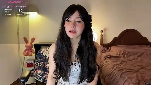 nanaliu6 online show from 05-19-26, 01:11