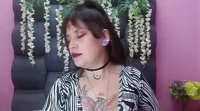 Snapshot of Fenix_Lilith chatting on 03-17-25, 01:29 Fenix Lilith online show from 03-17-25, 01:29