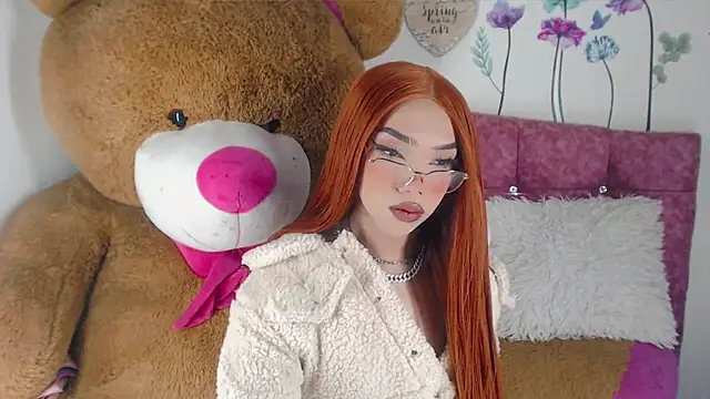 Snapshot of Khloe_Leal chatting on 02-08-25, 09:04 Khloe Leal online show from 02-08-25, 09:04