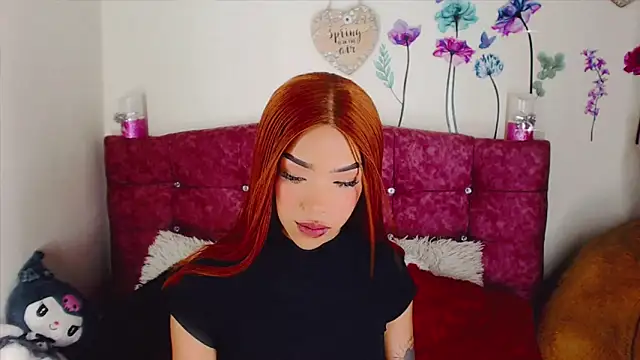 Snapshot of Khloe_Leal chatting on 03-01-25, 01:00 Khloe Leal online show from 03-01-25, 01:00