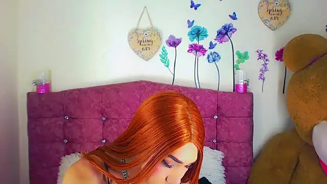 Snapshot of Khloe_Leal chatting on 03-16-25, 05:14 Khloe Leal online show from 03-16-25, 05:14