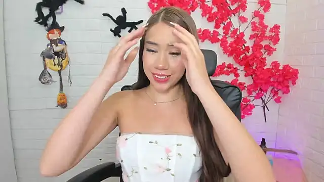 BarbieGirl    online show from 10-31-25, 05:30