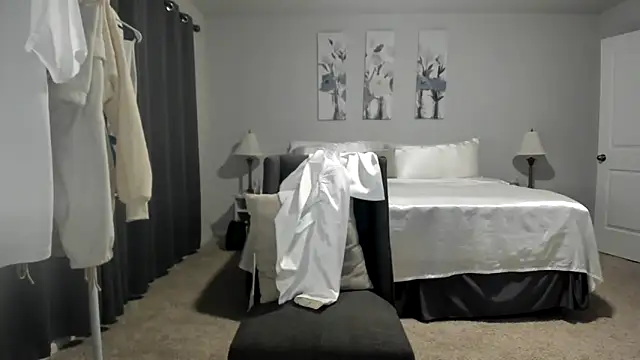 Snapshot of kaliii_jones chatting on 03-17-25, 01:24 kaliii jones online show from 03-17-25, 01:24