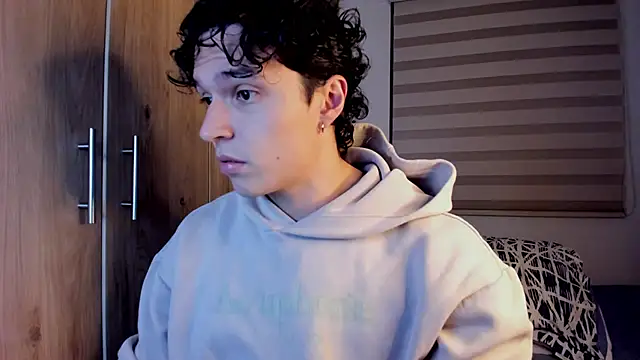 Snapshot of Mastrangelo_xxx chatting on 02-07-26, 04:16 Mastrangelo xxx online show from 02-07-26, 04:16