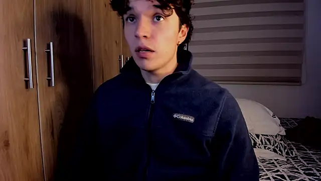 Snapshot of Mastrangelo_xxx chatting on 02-13-26, 04:41 Mastrangelo xxx online show from 02-13-26, 04:41