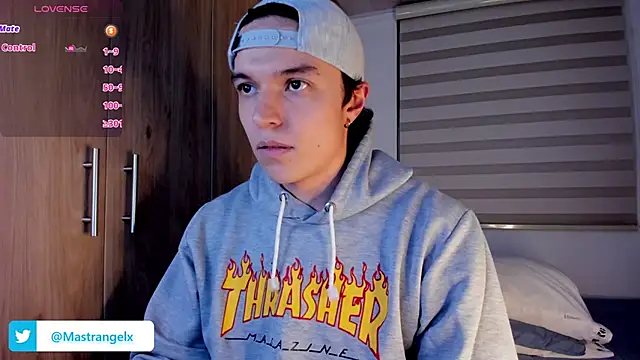 Snapshot of Mastrangelo_xxx chatting on 03-02-26, 02:25 Mastrangelo xxx online show from 03-02-26, 02:25