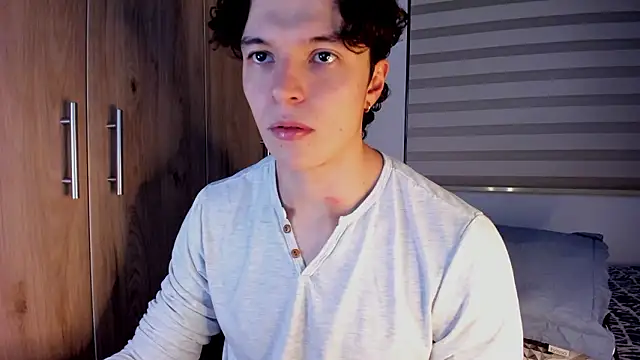 Snapshot of Mastrangelo_xxx chatting on 03-13-26, 03:57 Mastrangelo xxx online show from 03-13-26, 03:57