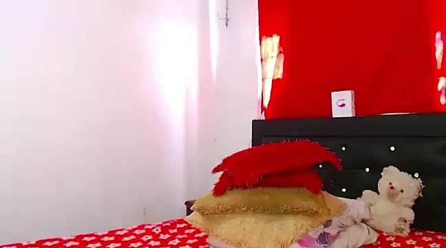 Catalinehot latin online show from 02-22-25, 06:08