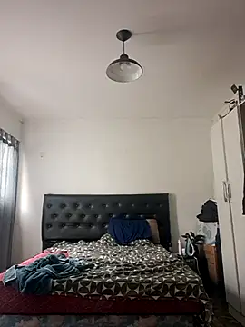 Snapshot of liamlara chatting on 02-24-25, 06:26 liamlara online show from 02-24-25, 06:26