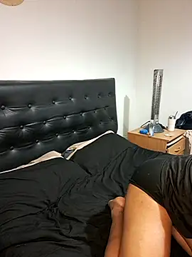 Snapshot of liamlara chatting on 10-02-25, 03:35 liamlara online show from 10-02-25, 03:35